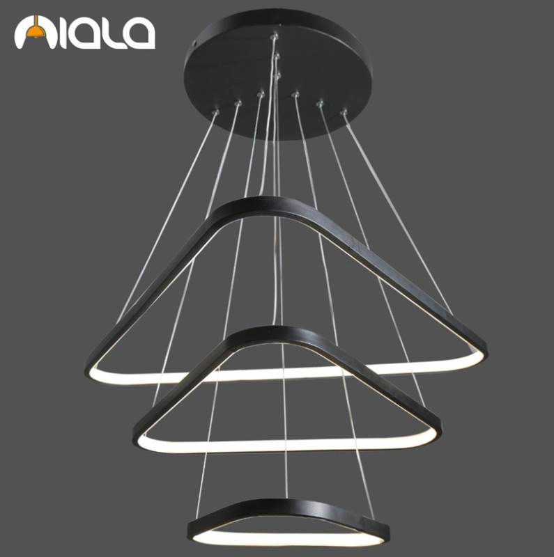 لوستر مثلث سه طبقه مشکی